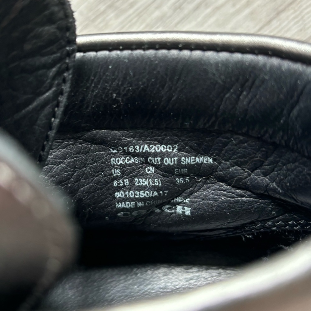 Coach Roccasins - Picture 2 of 4